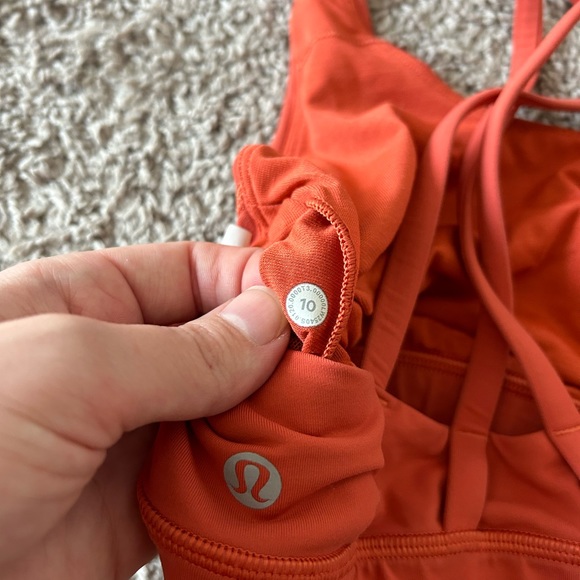 Lululemon energy bra 10 - Picture 3 of 3
